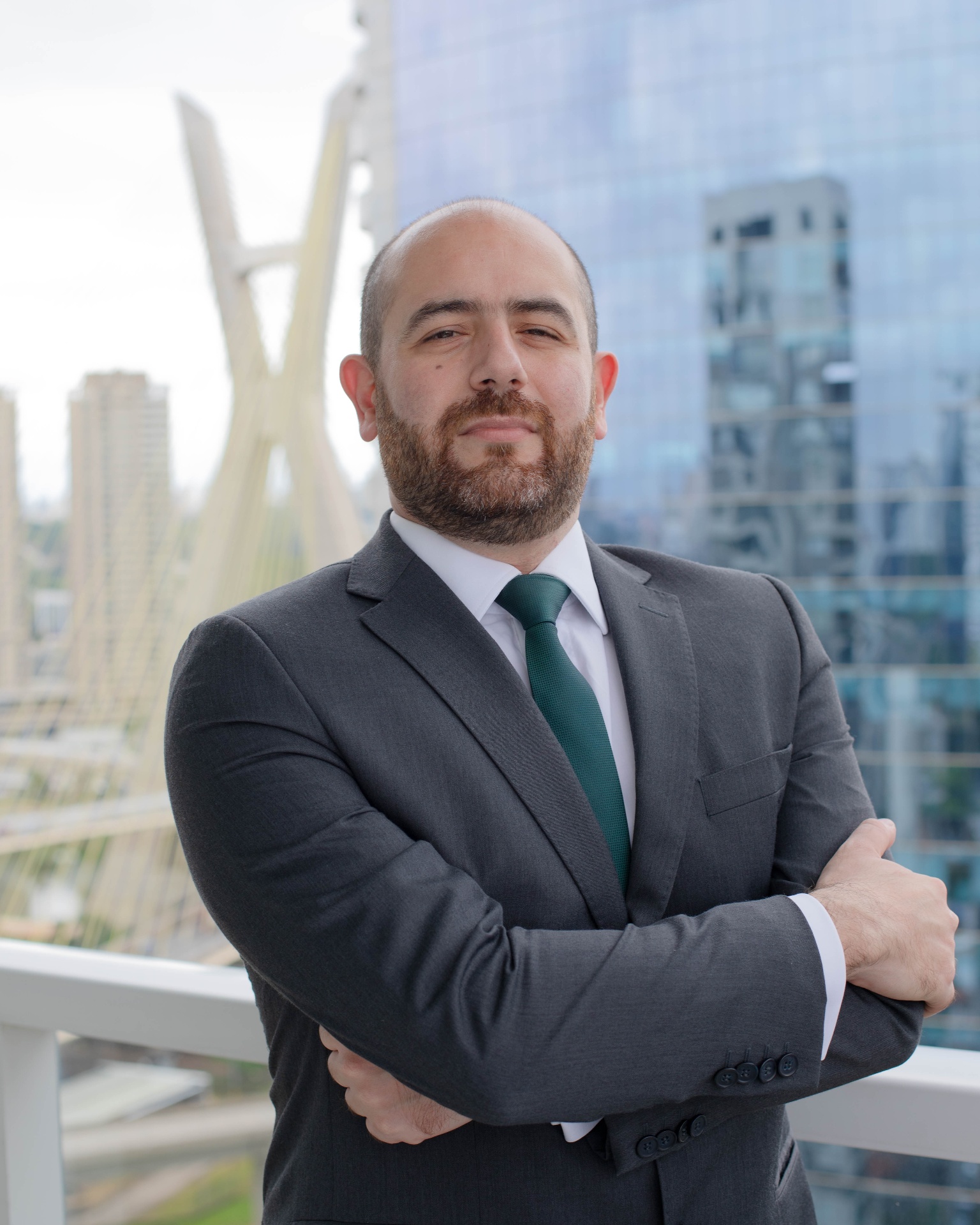 Thiago de Almeida Alvares Vono — sócio fundador